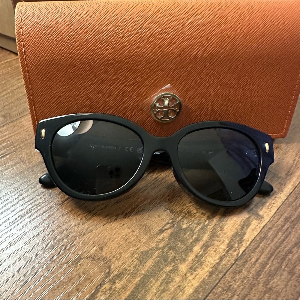 Tory Burch Miller Cat Eye Sunglasses